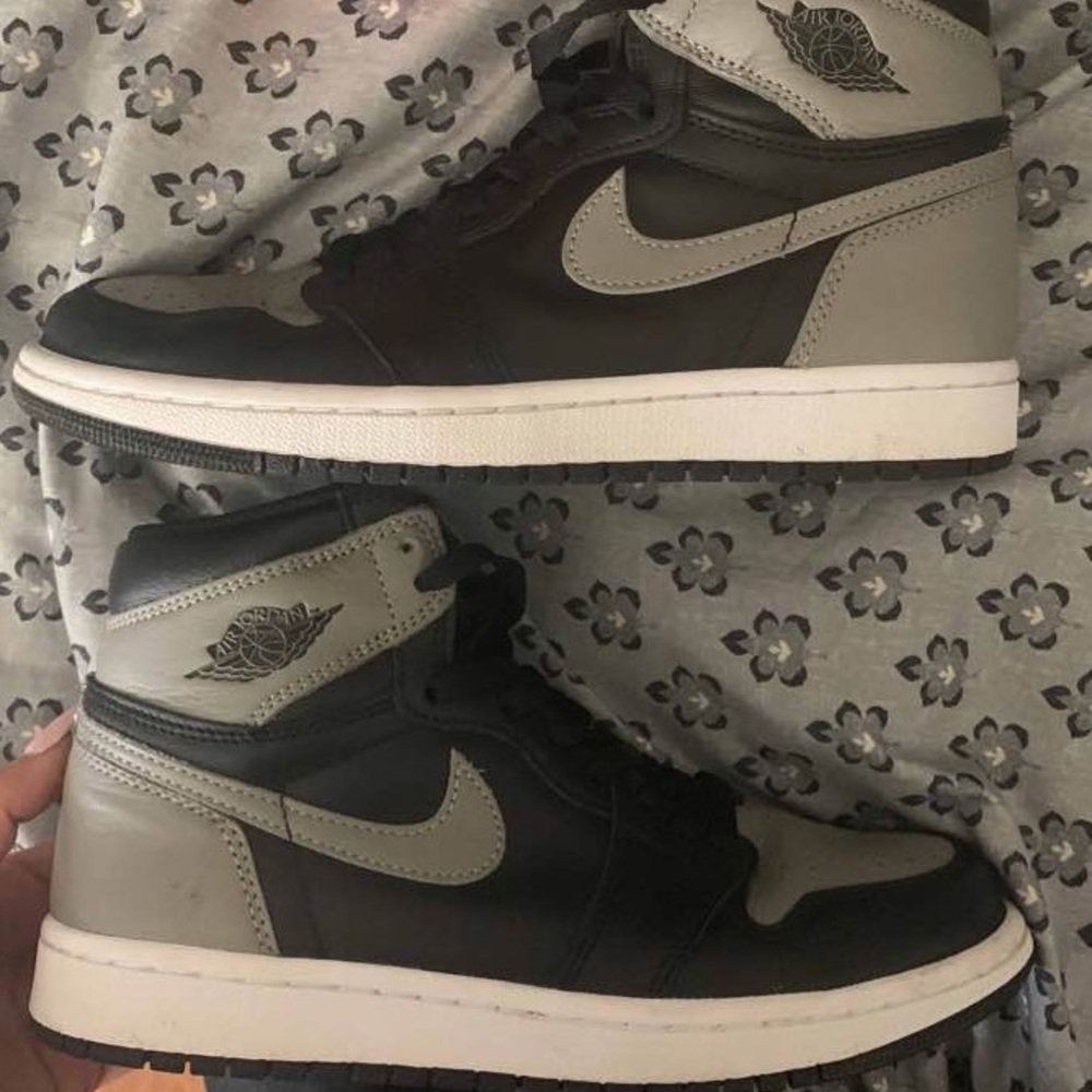 Air Jordan Retro High OG Shadows